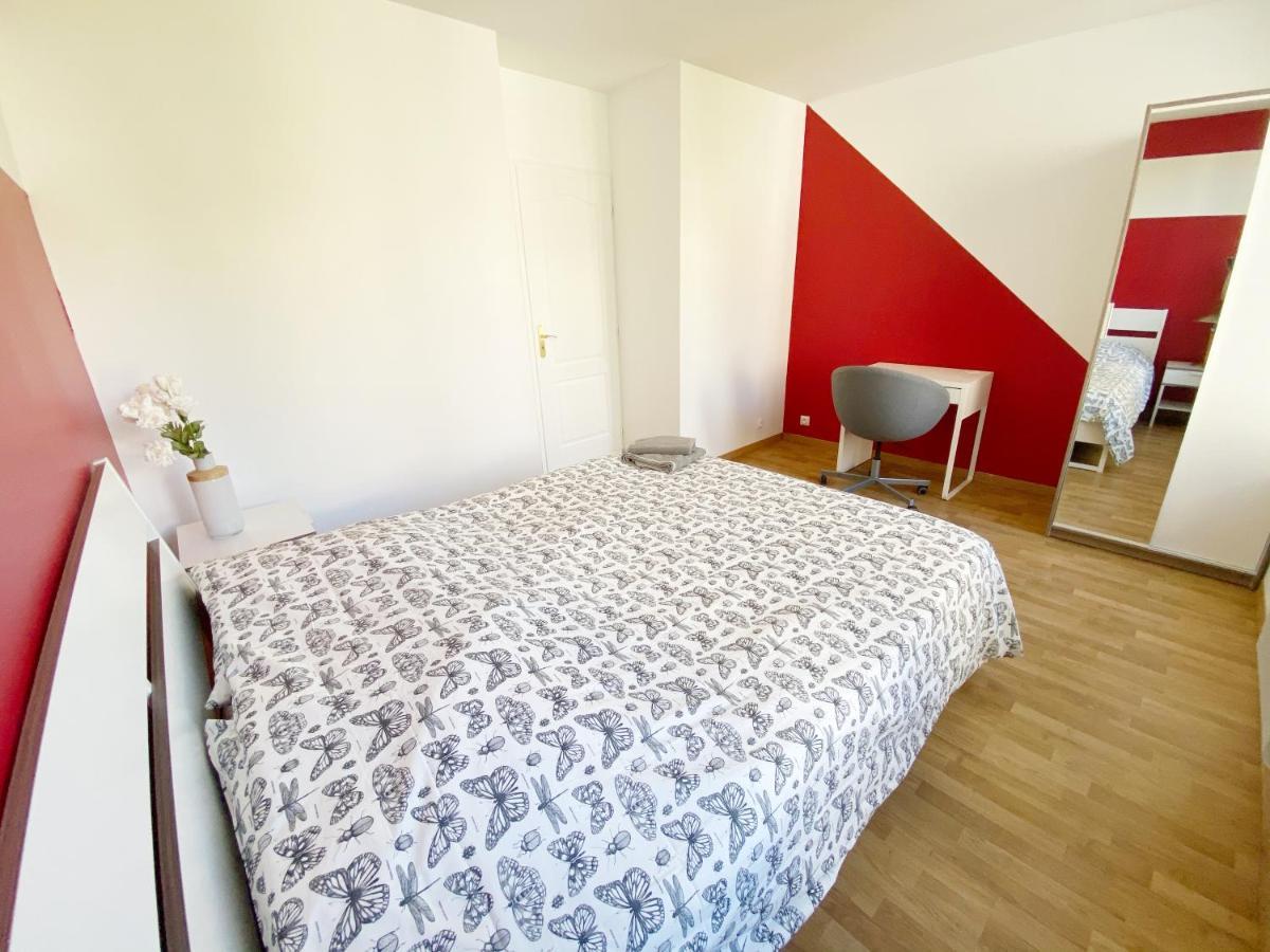 22 Chic & Cosy Grand Appart 92M2 Parking Gratuit Hypercentre Netflix Saint-Etienne  Dış mekan fotoğraf