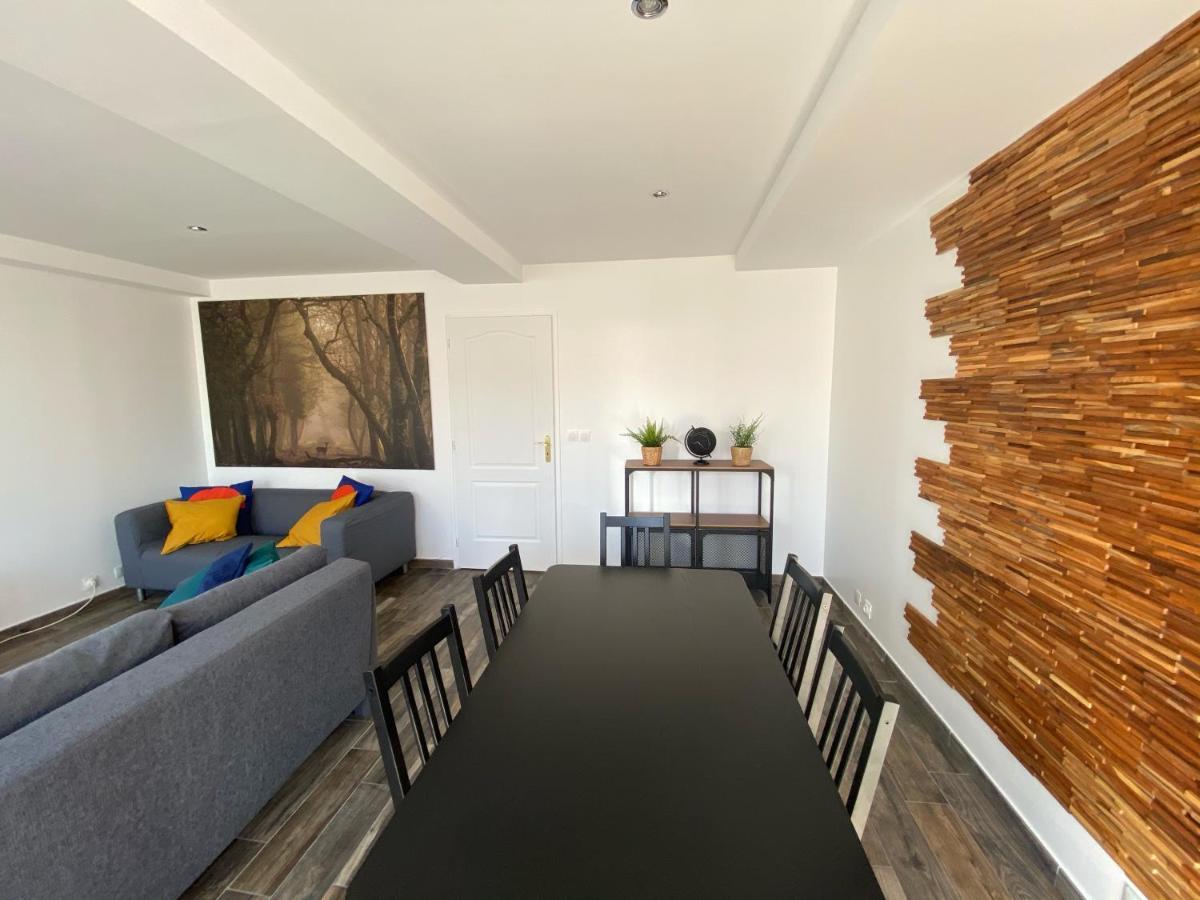 22 Chic & Cosy Grand Appart 92M2 Parking Gratuit Hypercentre Netflix Saint-Etienne  Dış mekan fotoğraf